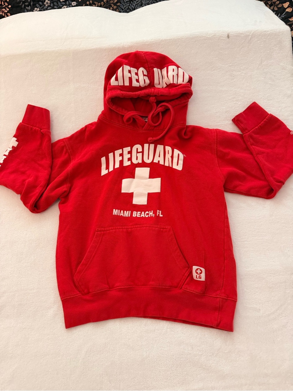 Lifeguard Miami Beach, FL Red pullover Hoodie size: Small